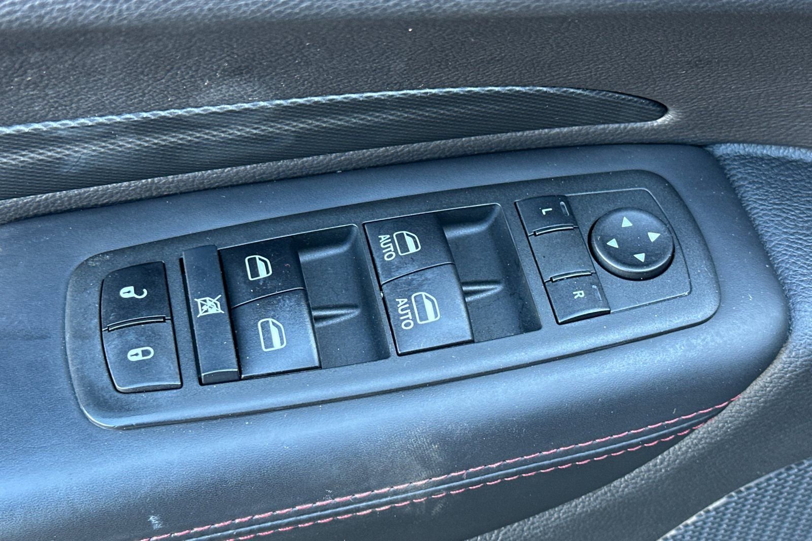 Used 2021 Dodge Durango R/T w/ Blacktop Package image 11