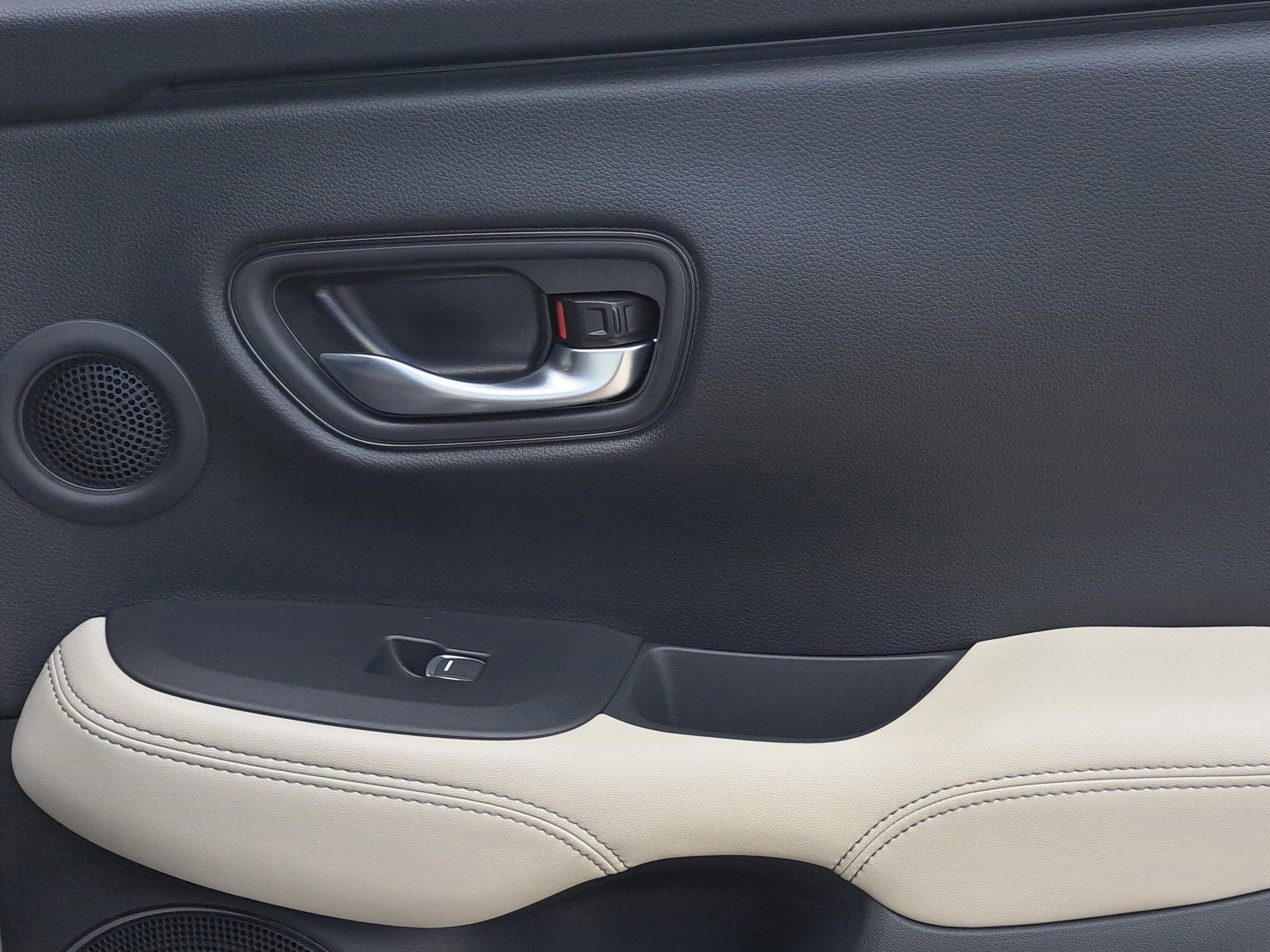 New 2027 Honda HR-V EX-L image 16