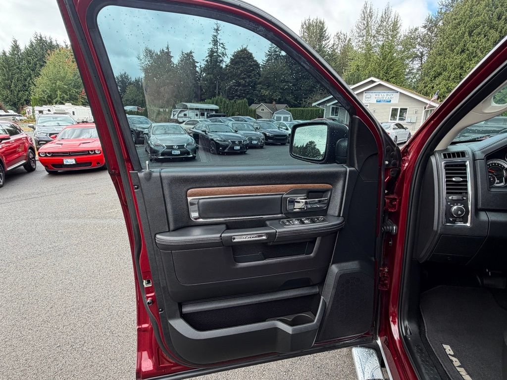 Used 2016 RAM 1500 Laramie w/ Convenience Group AWD/4WD image 12