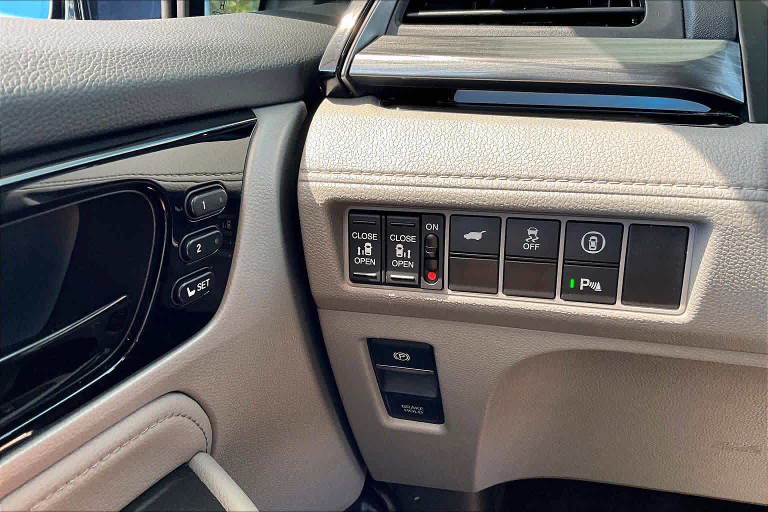 Used 2023 Honda Odyssey Elite image 33