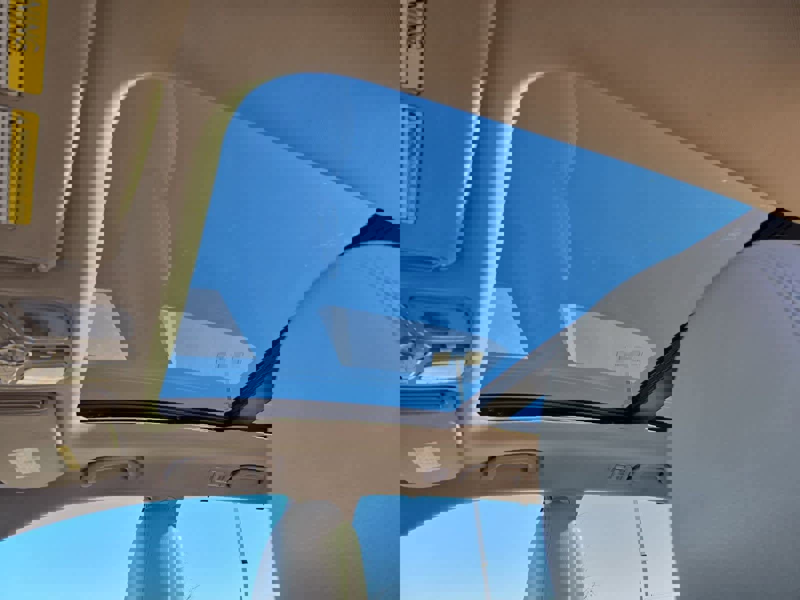 Used 2015 Kia Sorento EX w/ EX V6 Touring Package image 18