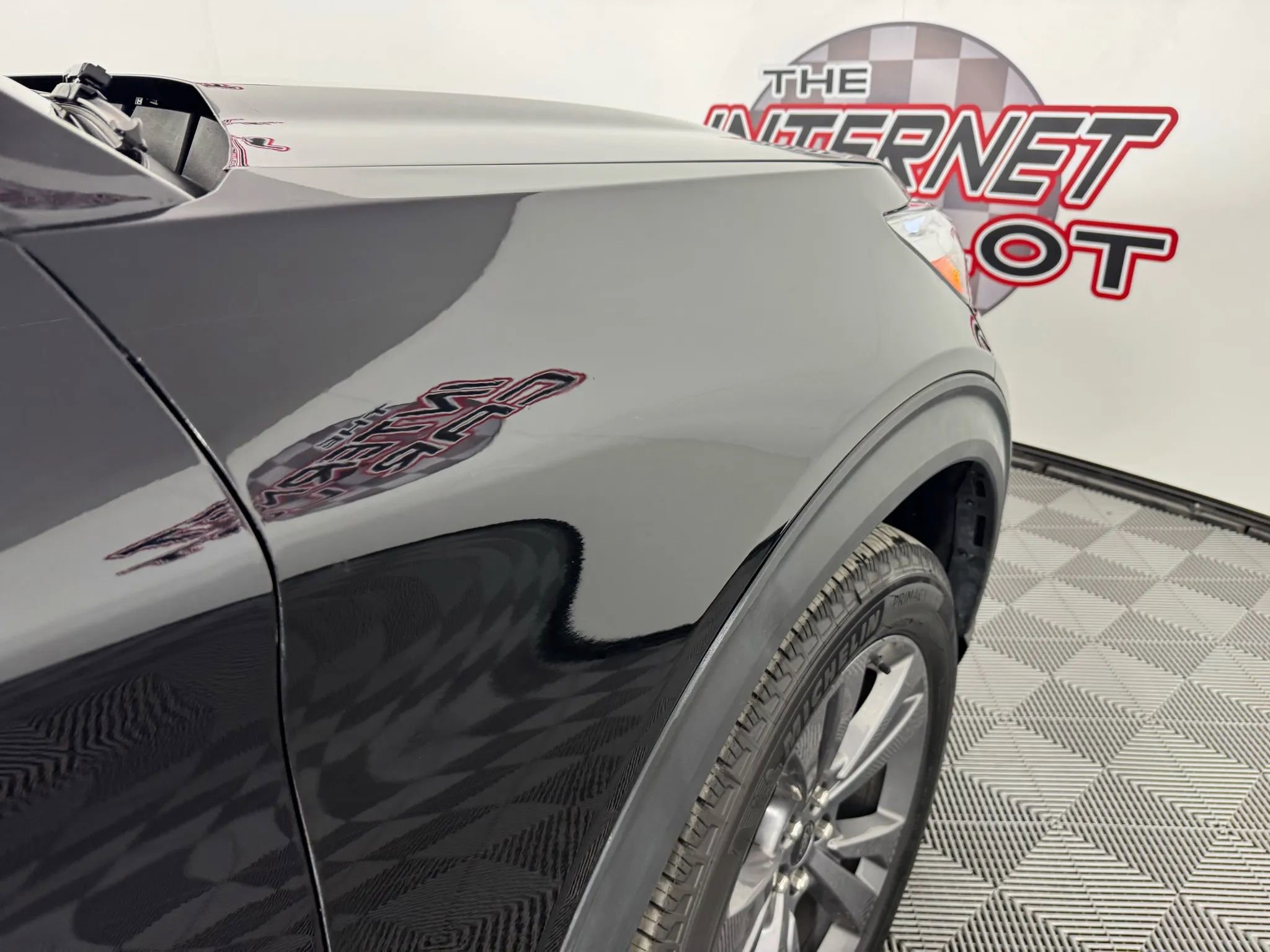 Used 2022 Ford Explorer XLT w/ Equipment Group 202A image 32