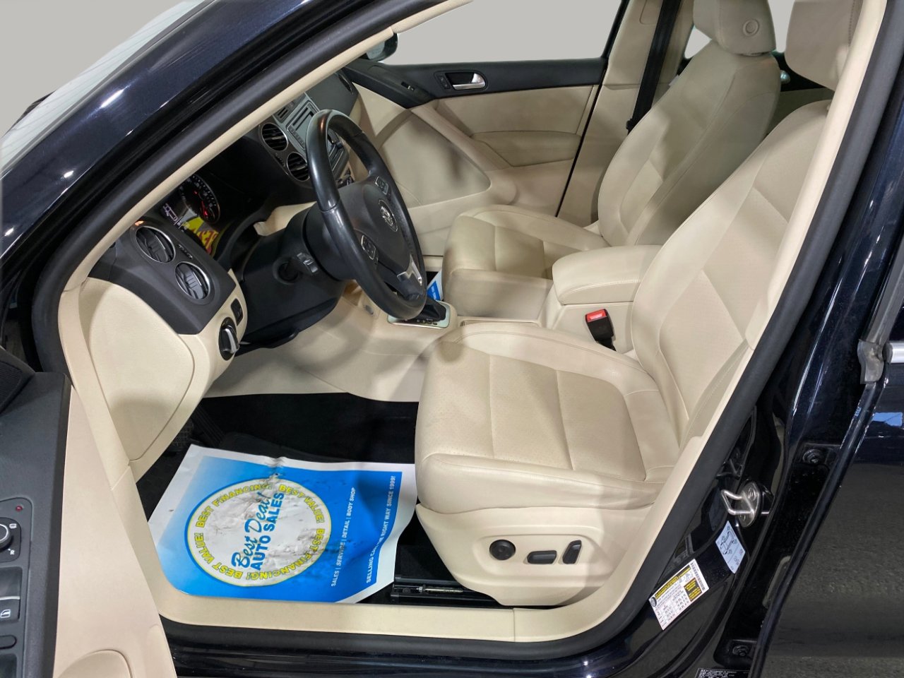 Used 2017 Volkswagen Tiguan Wolfsburg Edition image 18