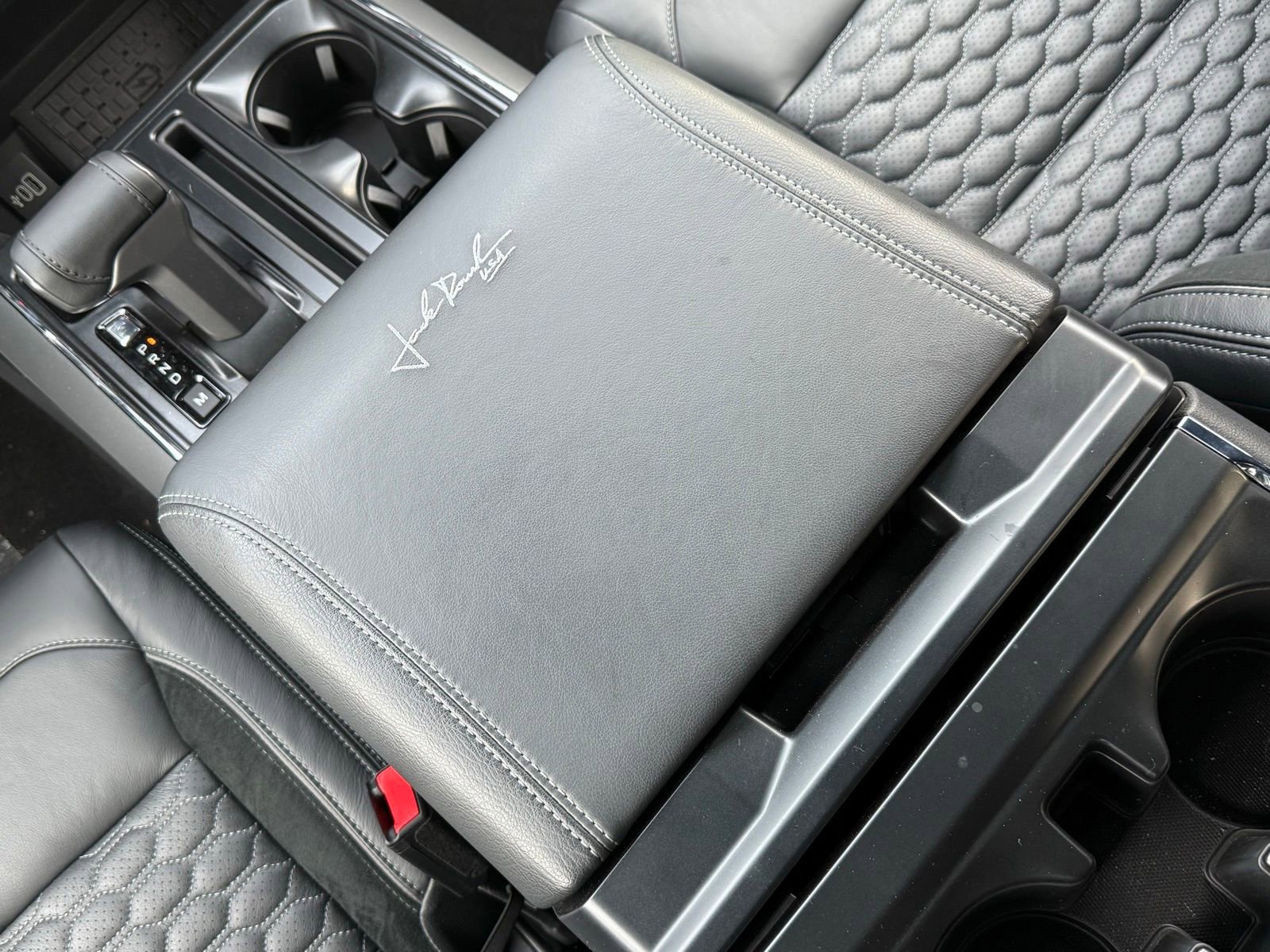 New 2025 Ford F150 XLT w/ Equipment Group 303A High image 32