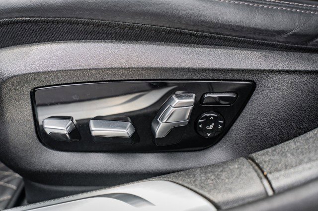 Used 2022 BMW M760i xDrive w/ Luxury Rear Seating Package image 23