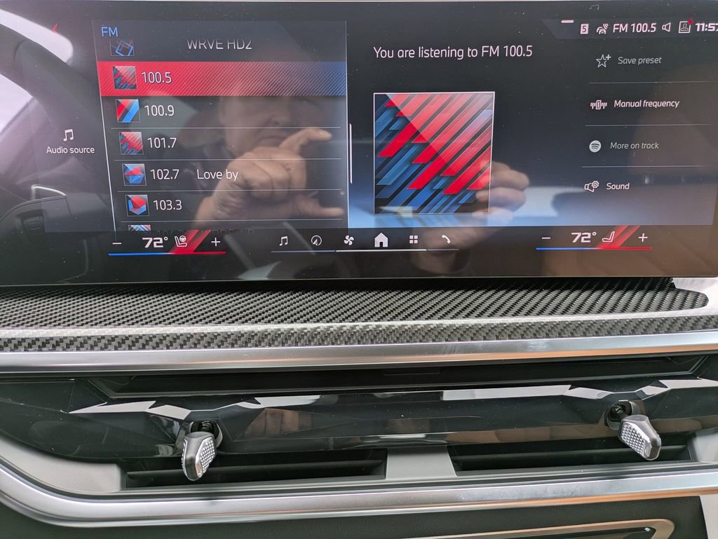 New 2026 BMW X5 M60i w/ Climate Comfort Package image 23