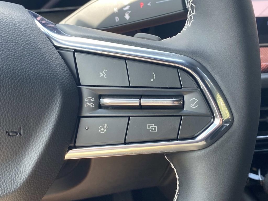 New 2026 Chevrolet Traverse Z71 w/ Driver Confidence Package image 29