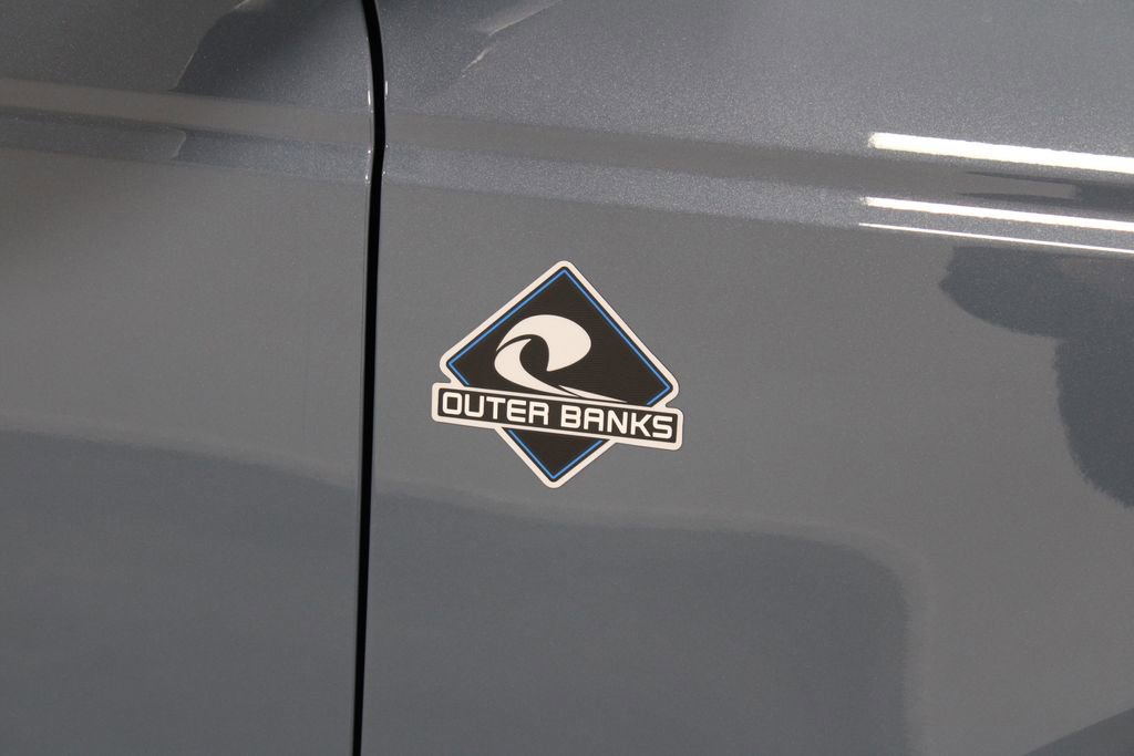 New 2025 Ford Bronco Outer Banks image 12