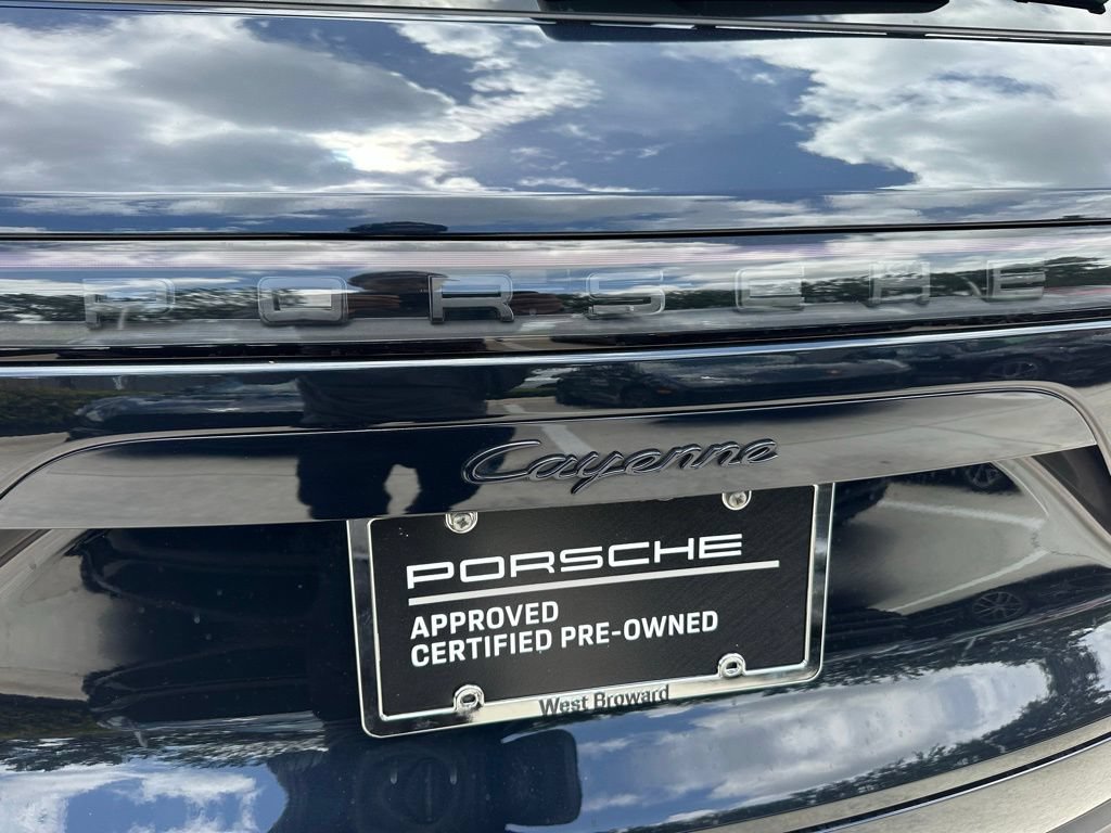 Certified 2023 Porsche Cayenne AWD/4WD image 14