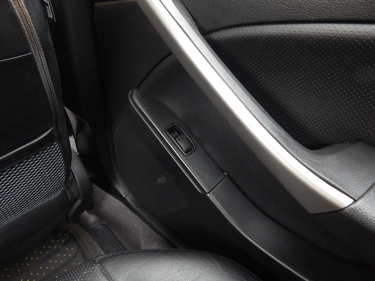 Used 2004 INFINITI G35 Sedan w/ Sport-Tuned Suspension Pkg image 21