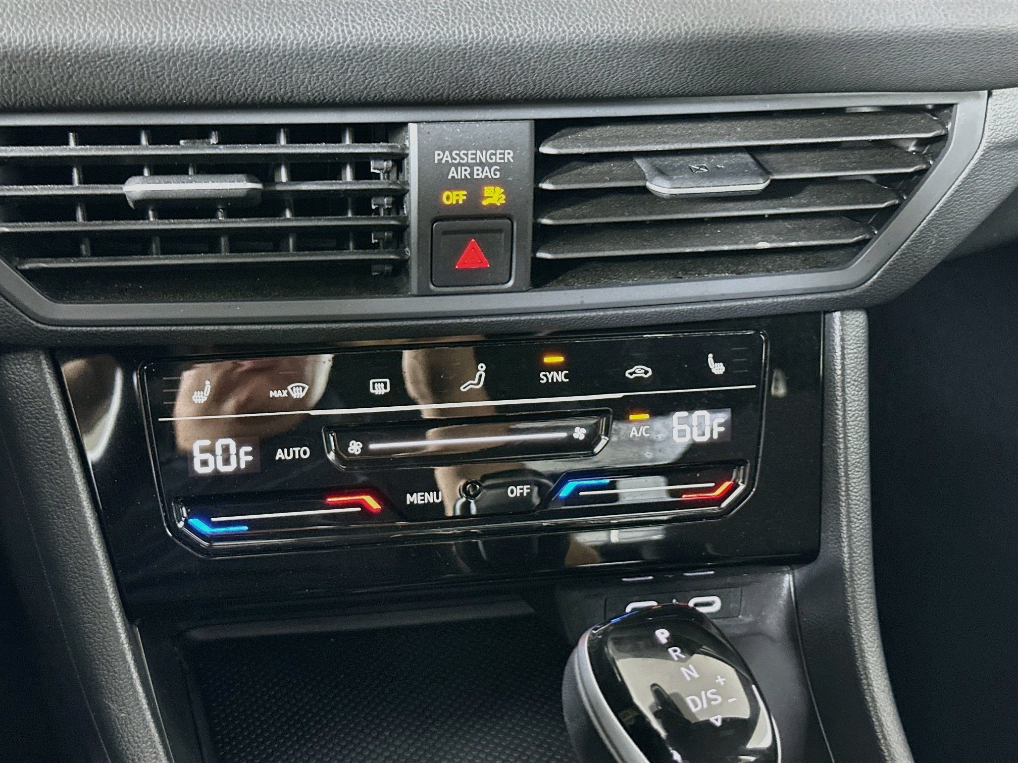Used 2025 Volkswagen Jetta Sport FWD image 23