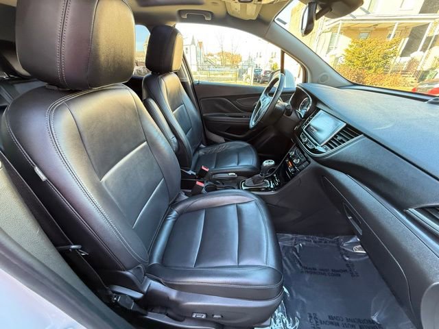 Used 2018 Buick Encore Essence w/ Experience Buick Package image 30