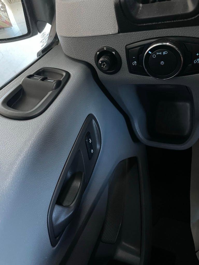 Used 2017 Ford Transit 150 XL image 19
