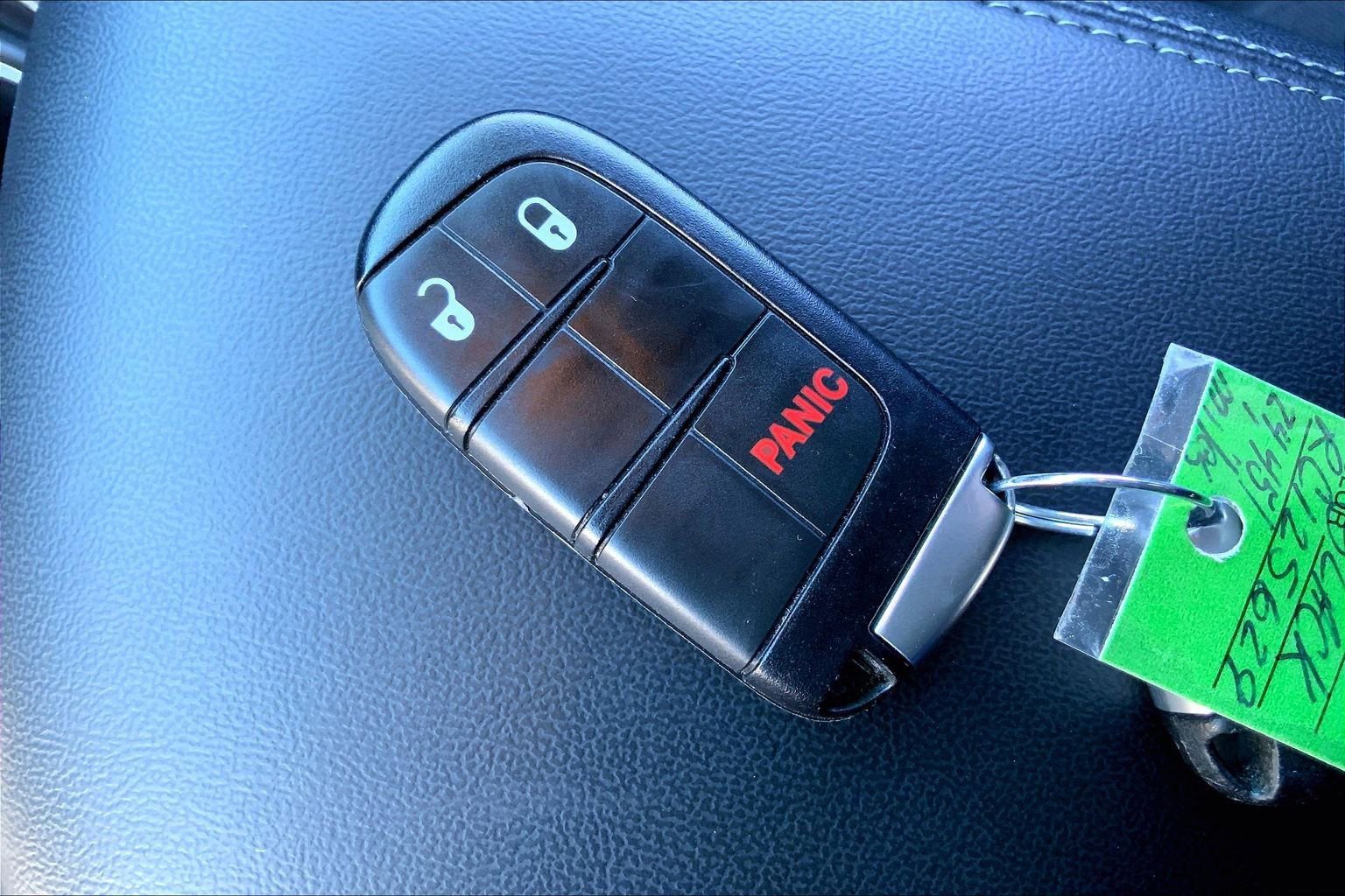 Certified 2024 Dodge Durango SXT w/ Trailer Tow Group IV image 13