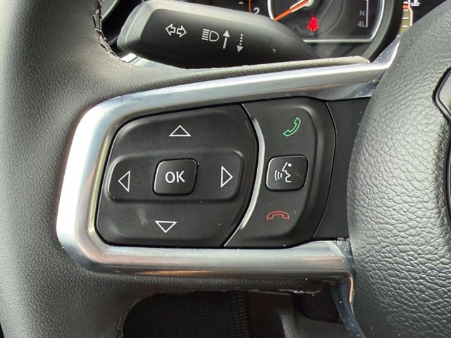 Used 2026 Jeep Wrangler Unlimited Sahara AWD/4WD image 25