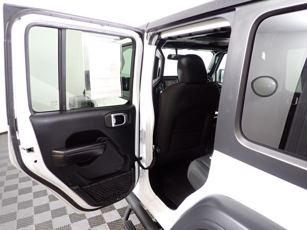 Used 2020 Jeep Wrangler Unlimited Sport image 26