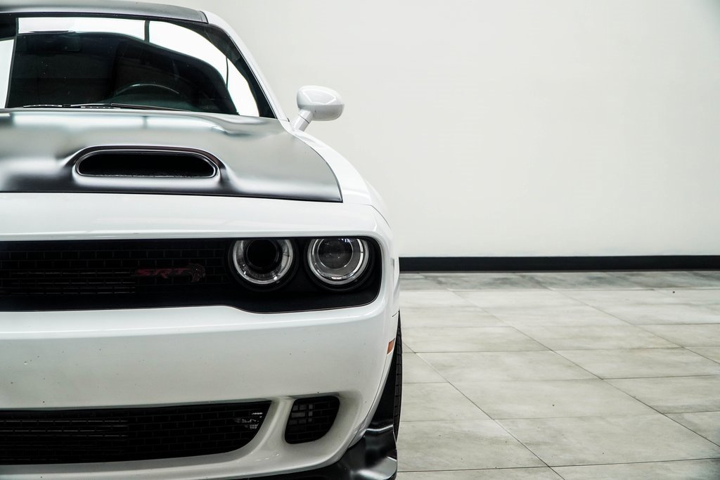 Used 2019 Dodge Challenger SRT Hellcat Redeye image 5