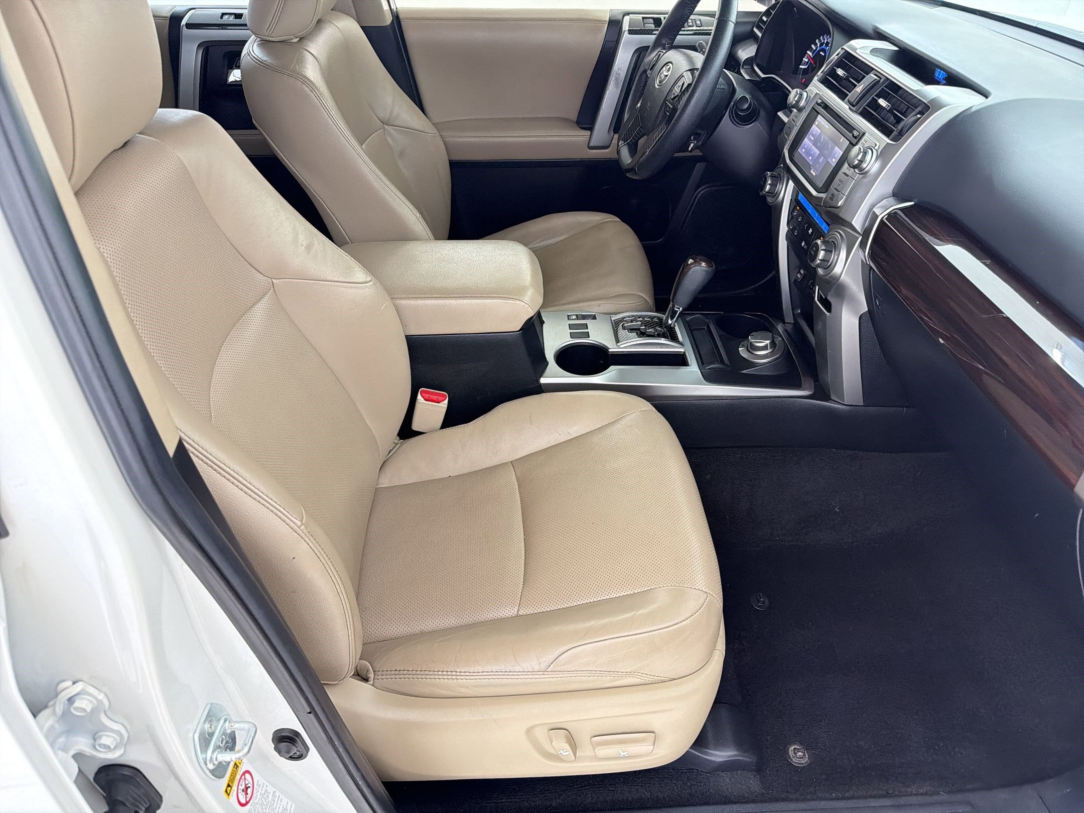 Used 2019 Toyota 4Runner Limited AWD/4WD image 27