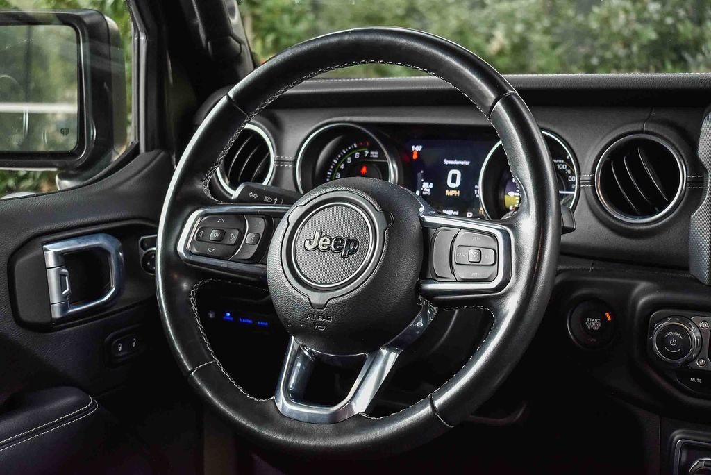 Used 2022 Jeep Wrangler Unlimited Sahara 4xe image 14