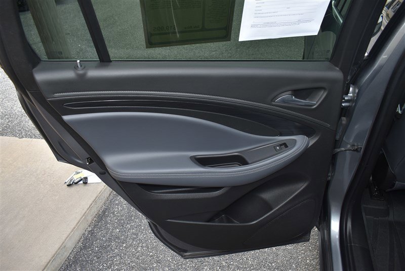 Used 2020 Buick Envision Essence image 21