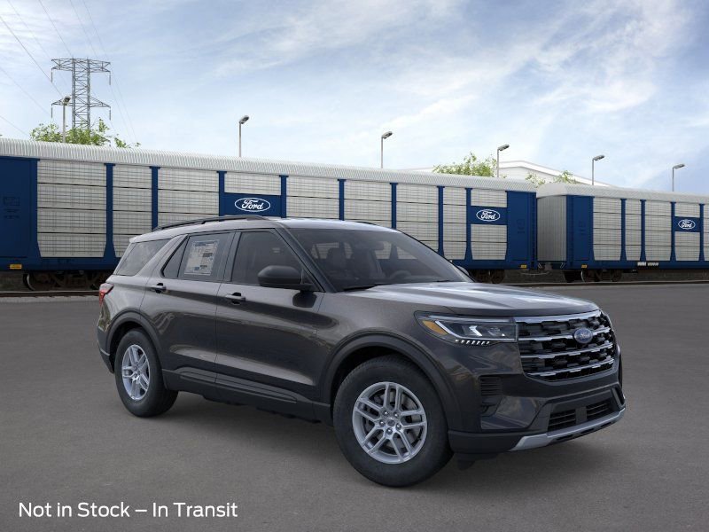 New 2026 Ford Explorer Active RWD image 7
