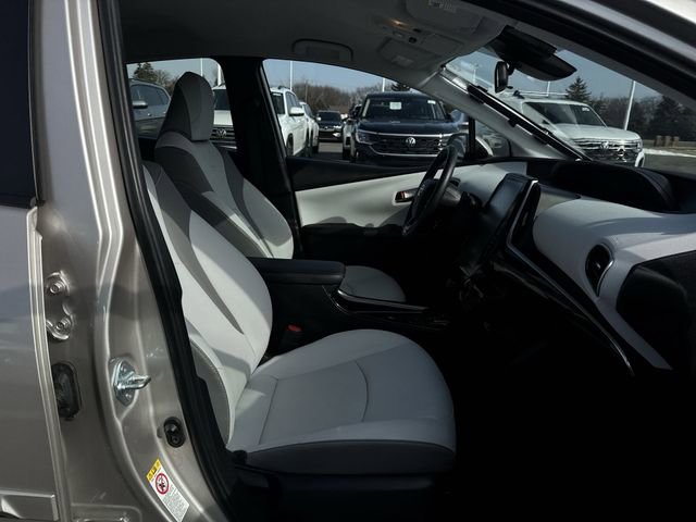 Used 2021 Toyota Prius Prime XLE image 27