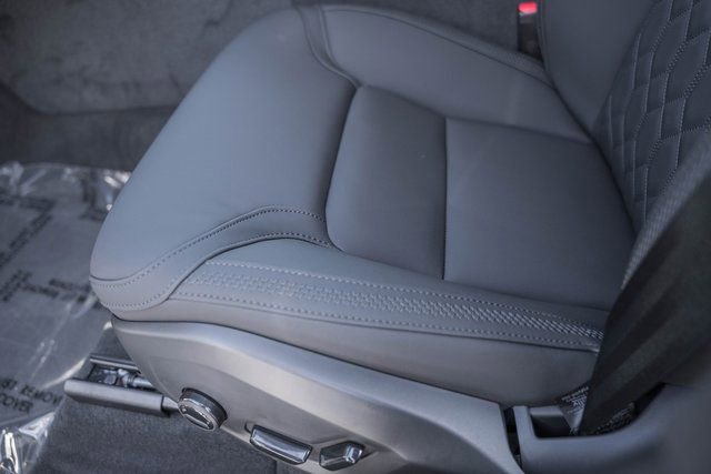 New 2026 Volvo XC60 B5 Plus w/ Protection Package Premier image 31