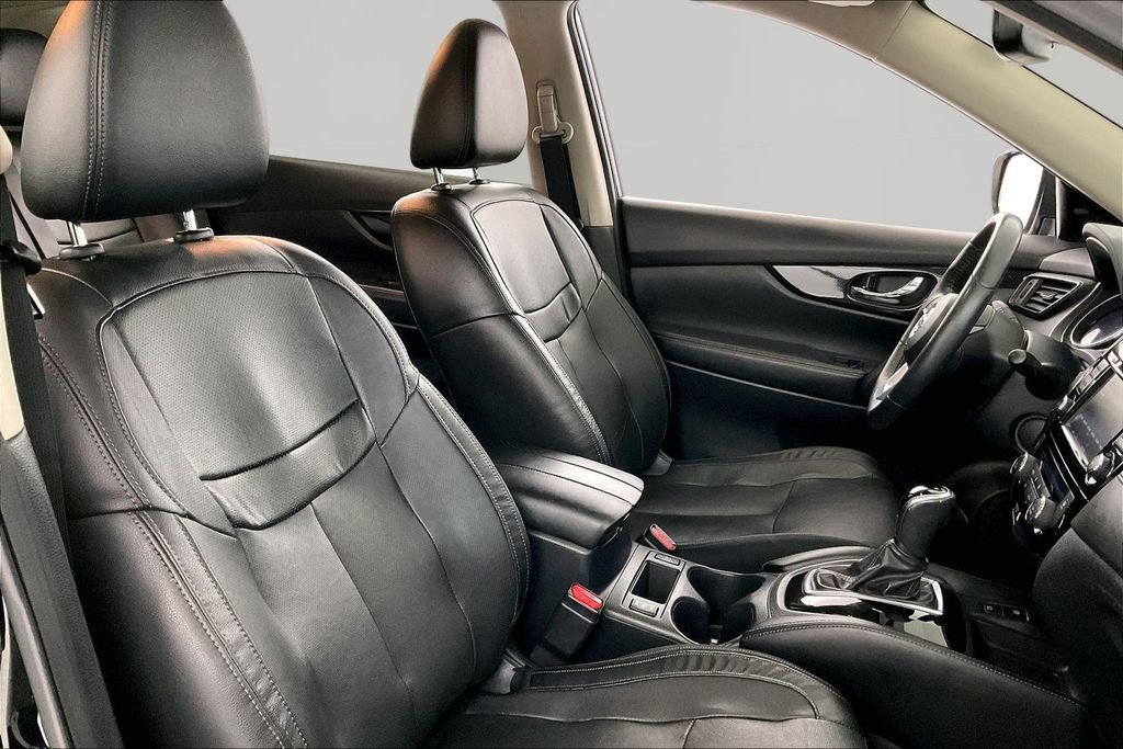 Used 2020 Nissan Rogue SL w/ Premium Package image 24