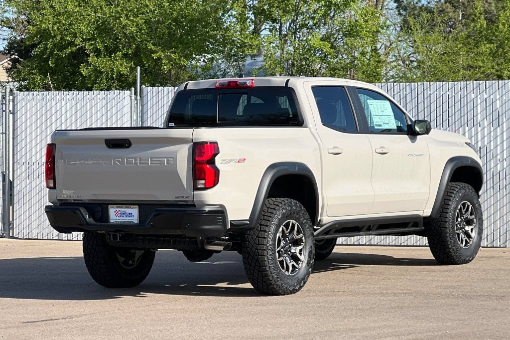 New 2026 Chevrolet Colorado ZR2 w/ Technology Package AWD/4WD image 4