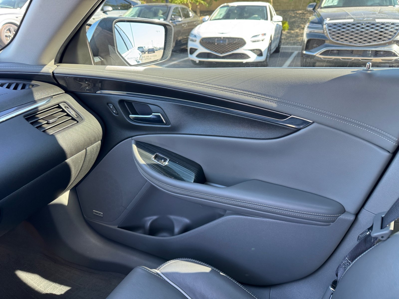 Used 2017 Chevrolet Impala Premier w/ Enhanced Convenience Package FWD image 16