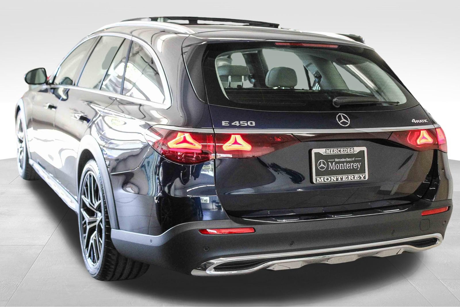 New 2026 Mercedes-Benz E 450 4MATIC All-Terrain Wagon image 4