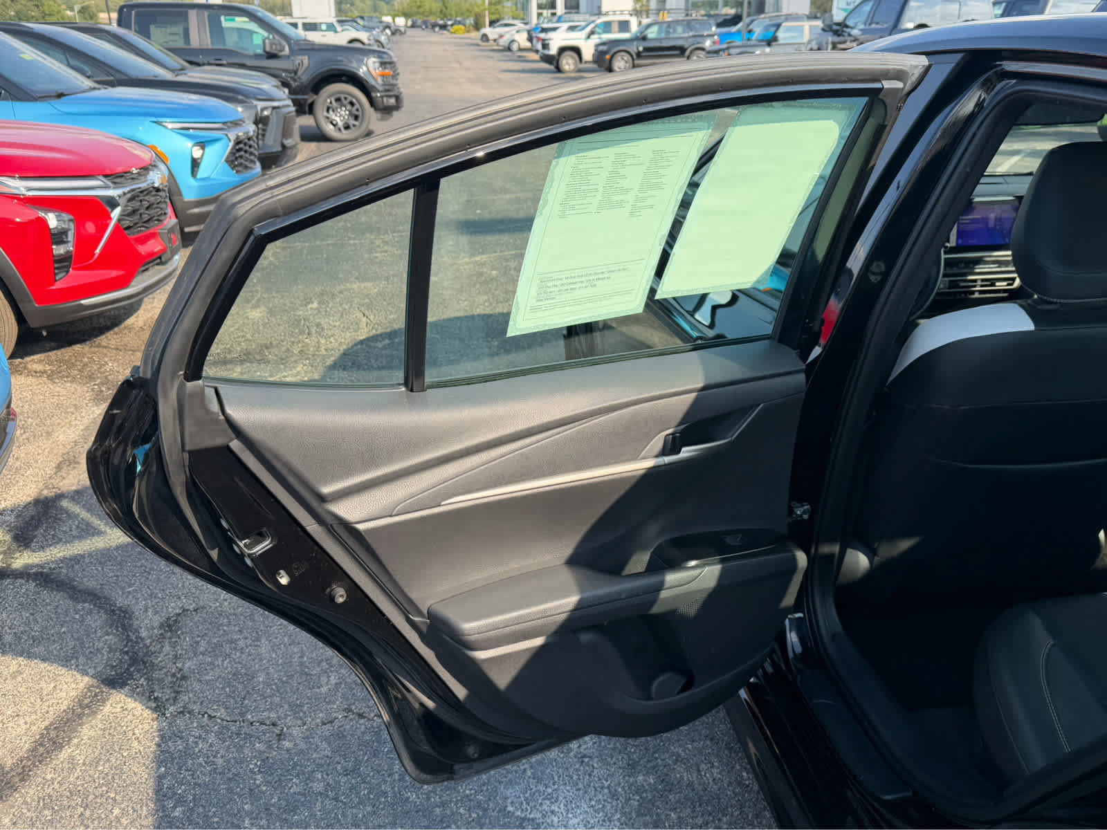 Used 2025 Toyota Camry SE FWD image 22