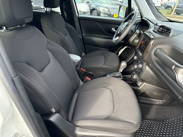 Used 2023 Jeep Renegade Latitude image 12
