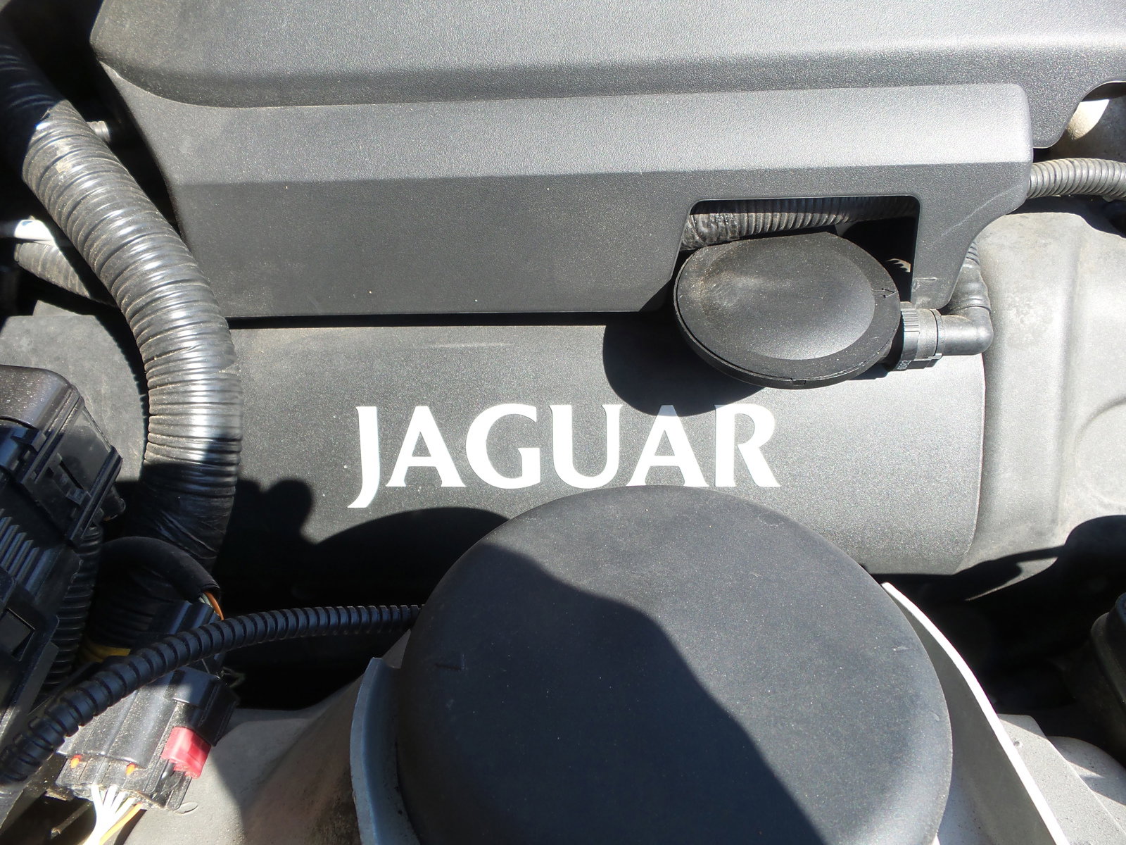 Used 2003 Jaguar S-TYPE R RWD image 48