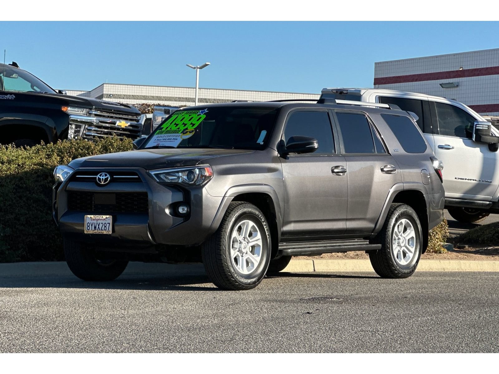 Used 2022 Toyota 4Runner SR5 Premium w/ Moonroof Package RWD image 8