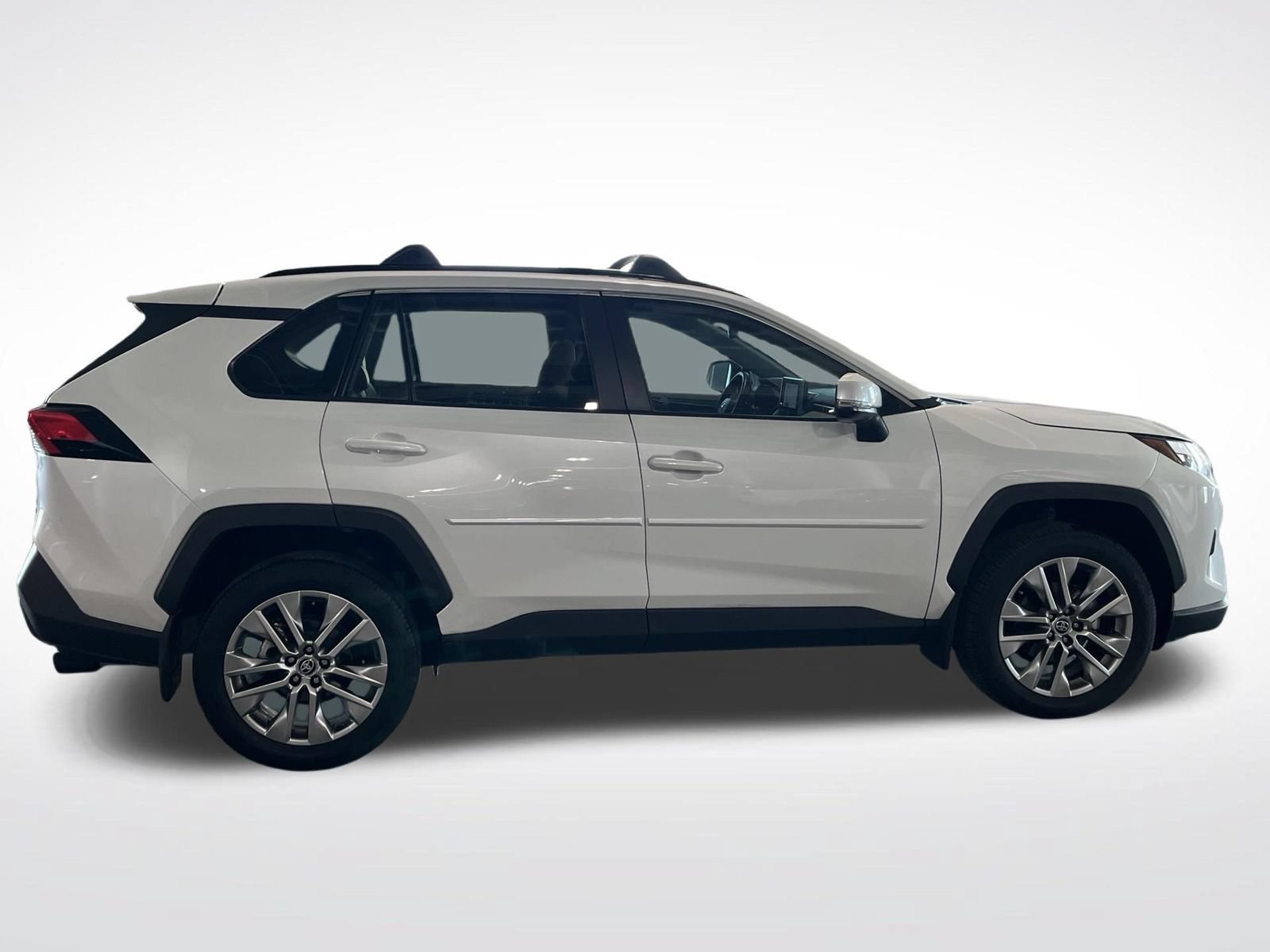 Used 2025 Toyota RAV4 XLE Premium AWD/4WD image 12