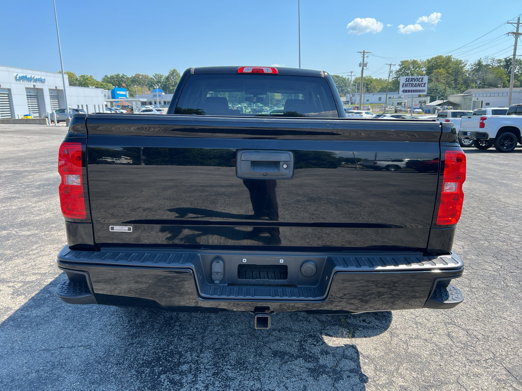 Used 2018 Chevrolet Silverado 1500 Custom w/ Custom Value Package AWD/4WD image 6
