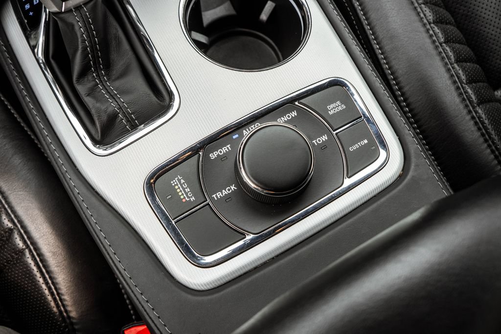 Used 2020 Jeep Grand Cherokee SRT AWD/4WD image 10