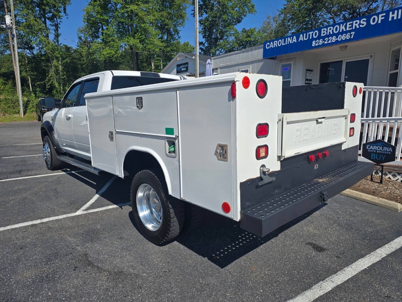 Used 2021 RAM 4500 SLT w/ Quick Order Package 2YG SLT AWD/4WD image 4