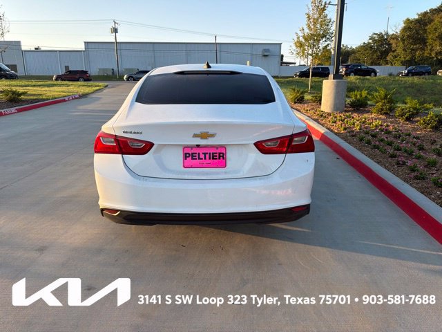 Used 2022 Chevrolet Malibu LS w/ LPO, Convenience Package 1 FWD image 9