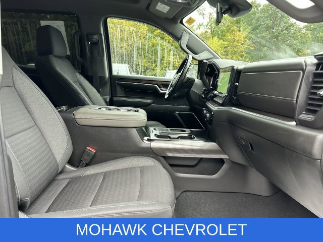 Certified 2022 Chevrolet Silverado 1500 LT w/ Protection Package AWD/4WD image 28