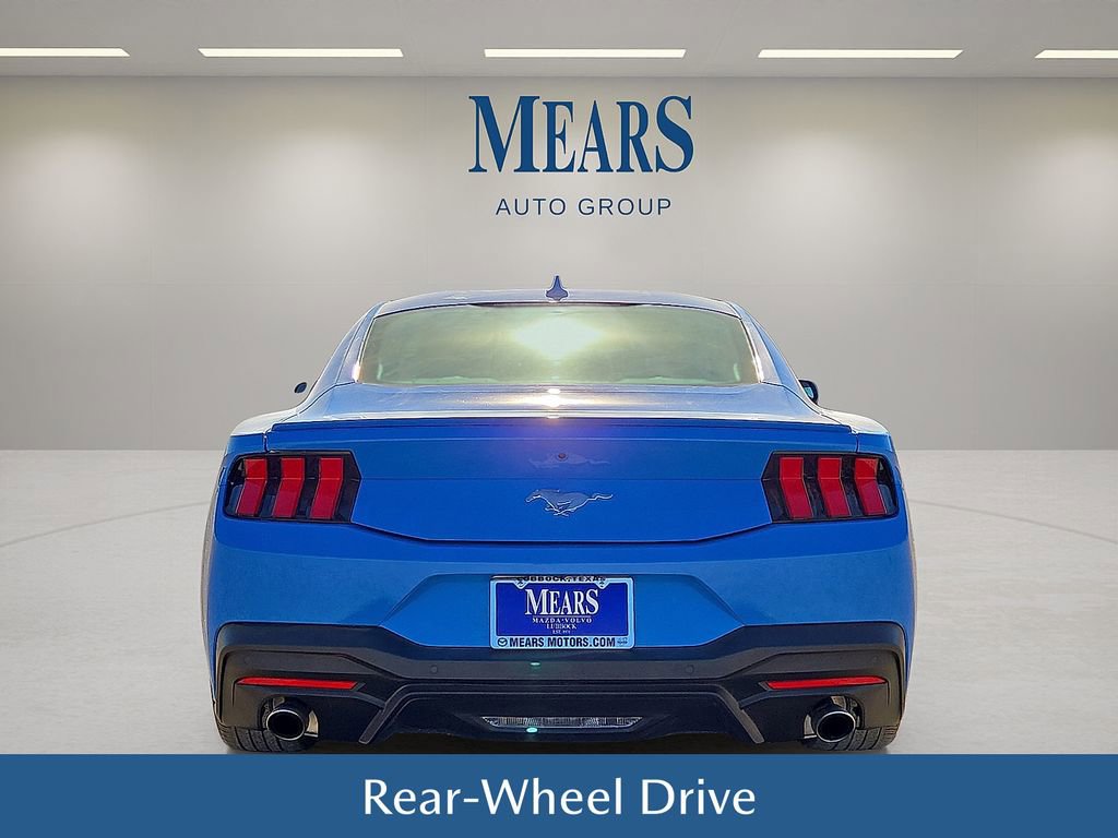 Used 2024 Ford Mustang Premium image 5