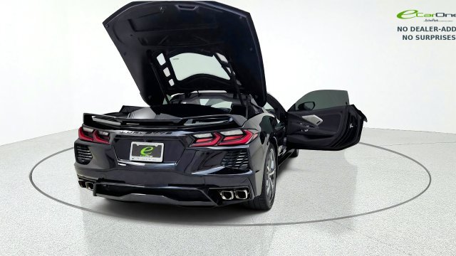 Used 2022 Chevrolet Corvette Stingray Premium Cpe w/ Z51 Performance Package RWD image 18