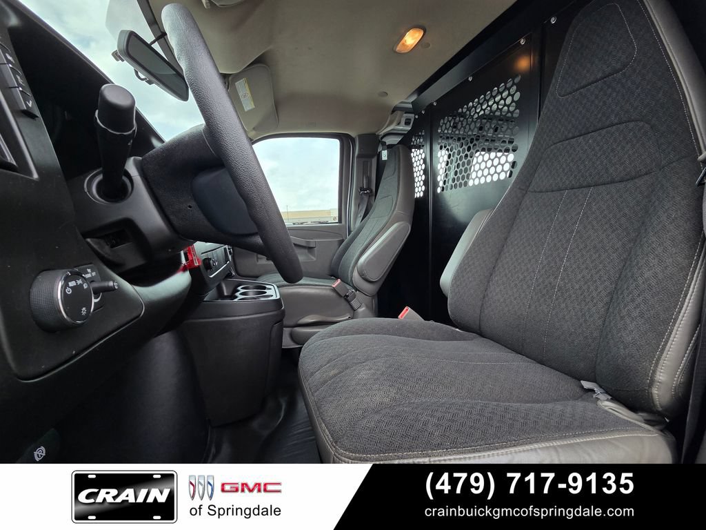 Used 2024 GMC Savana 2500 w/ Driver Convenience Package RWD image 21
