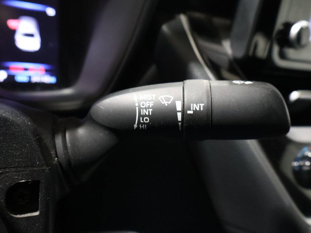 Used 2022 Toyota Corolla SE image 30