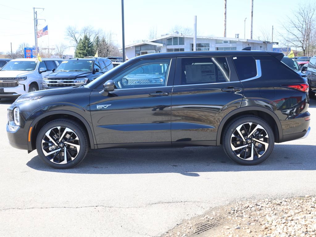 New 2025 Mitsubishi Outlander SE image 6