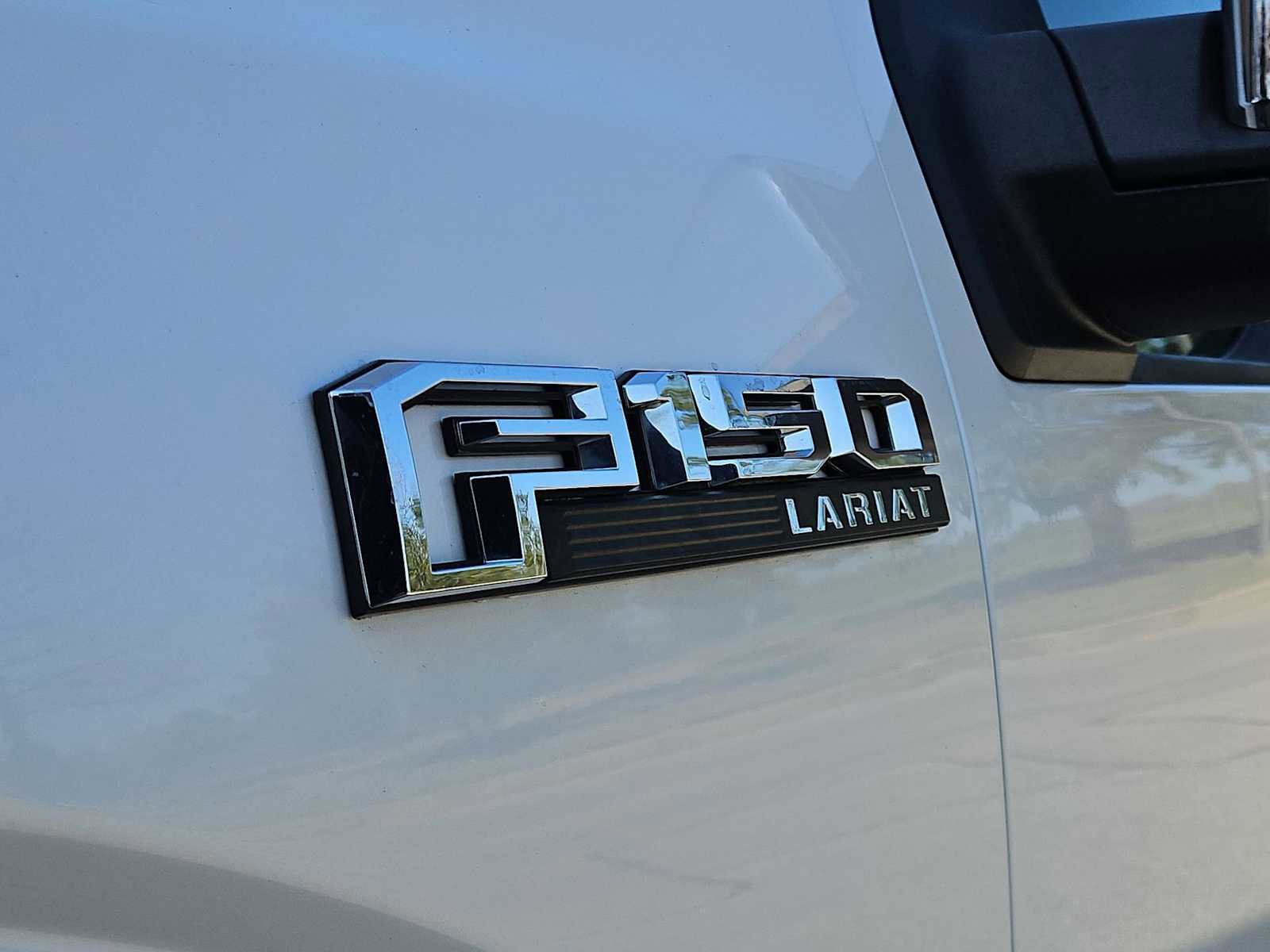 Used 2019 Ford F150 Lariat image 13