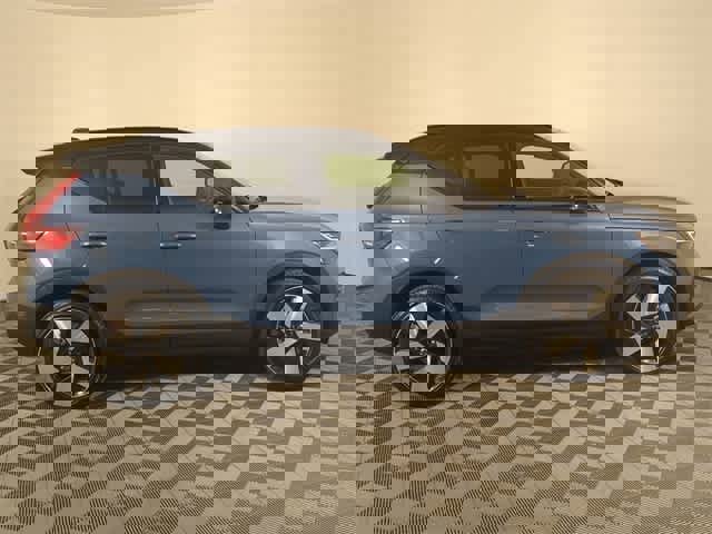 Used 2023 Volvo XC40 Recharge Ultimate w/ Protection Package Premier image 21