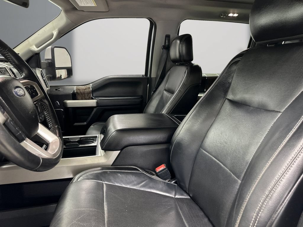 Used 2018 Ford F250 Lariat w/ Lariat Ultimate Package AWD/4WD image 14