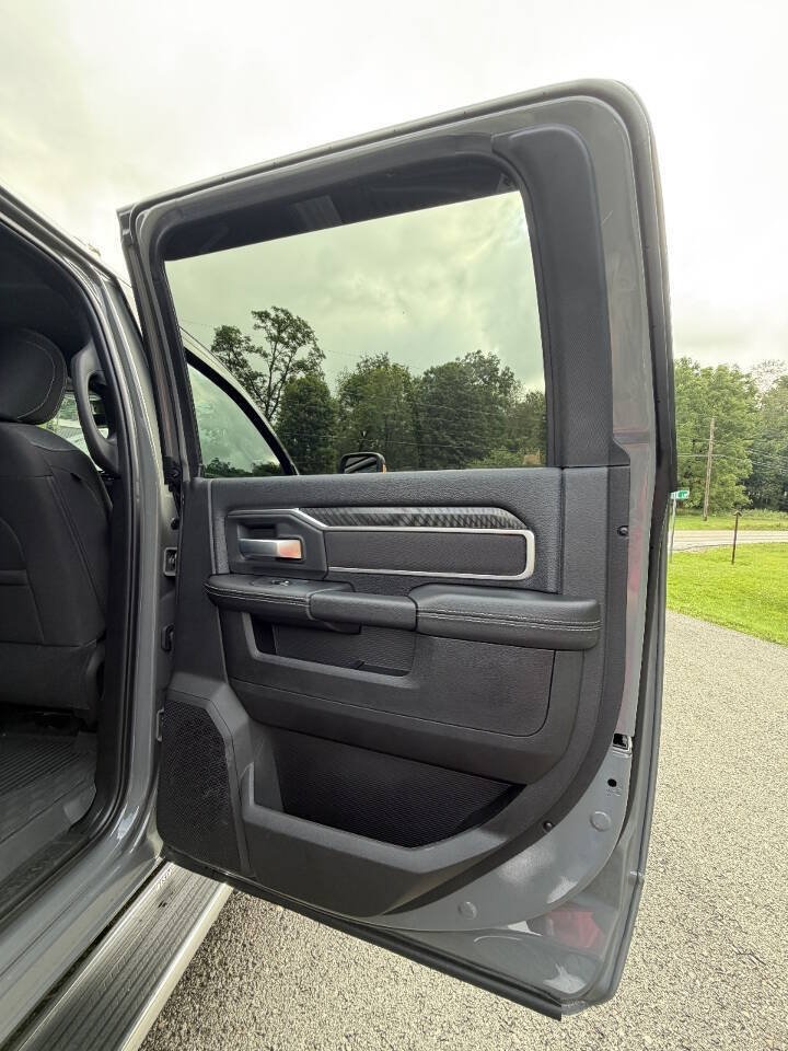 Used 2026 RAM 3500 Big Horn AWD/4WD image 39